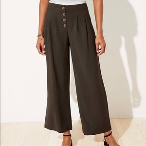 LOFT High Waist Button Front Lightweight Fluid Pant in Dark Green/Khaki